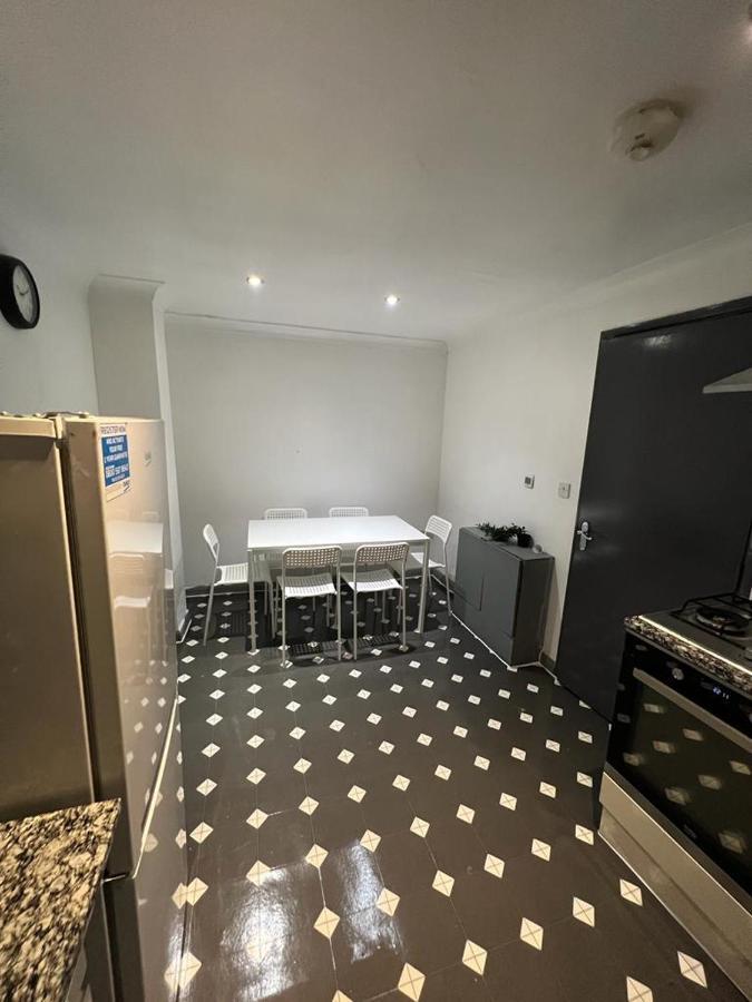 3 Bedroom Flat In King'S Cross, St Pancras'S. 8 People London Eksteriør billede