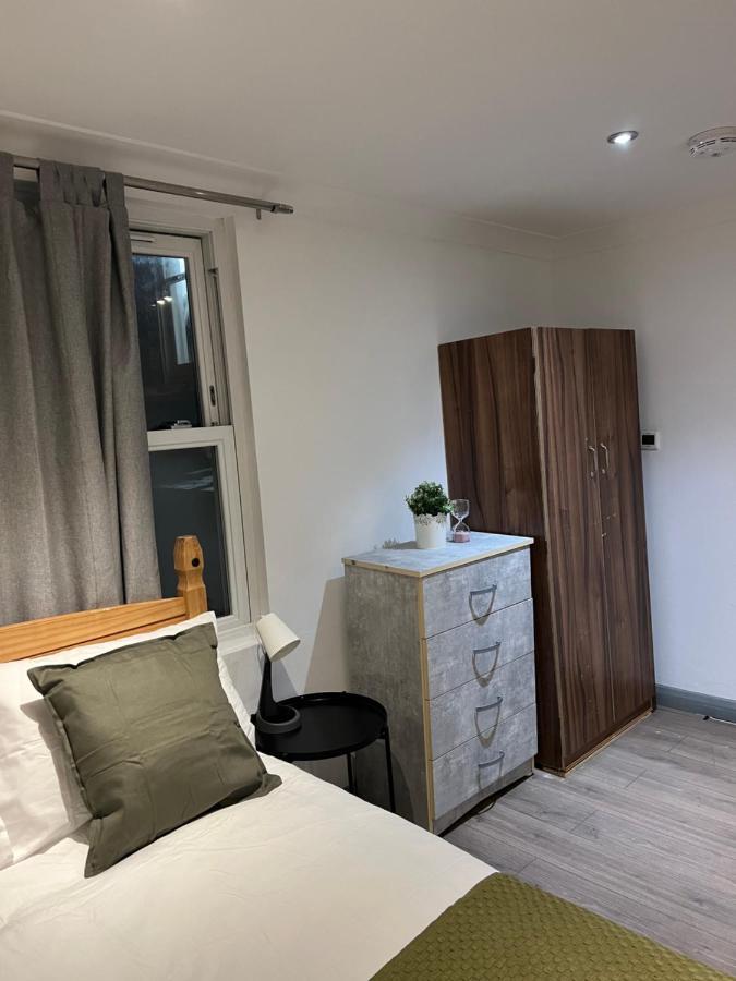 3 Bedroom Flat In King'S Cross, St Pancras'S. 8 People London Eksteriør billede